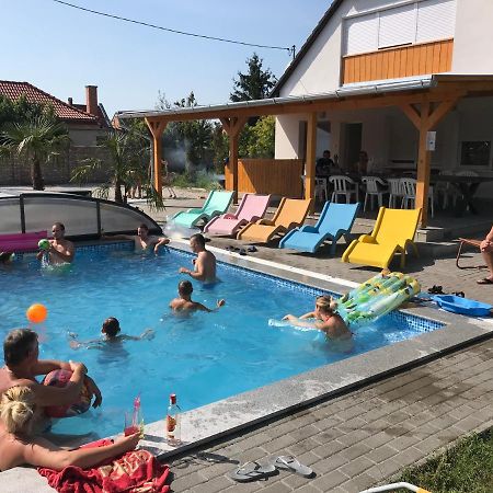Nice Big House Balatonfenyves Bagian luar foto