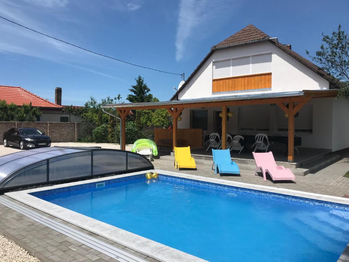Nice Big House Balatonfenyves Bagian luar foto