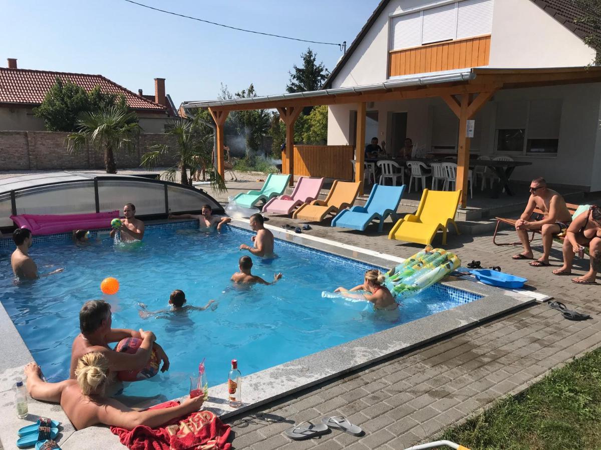 Nice Big House Balatonfenyves Bagian luar foto