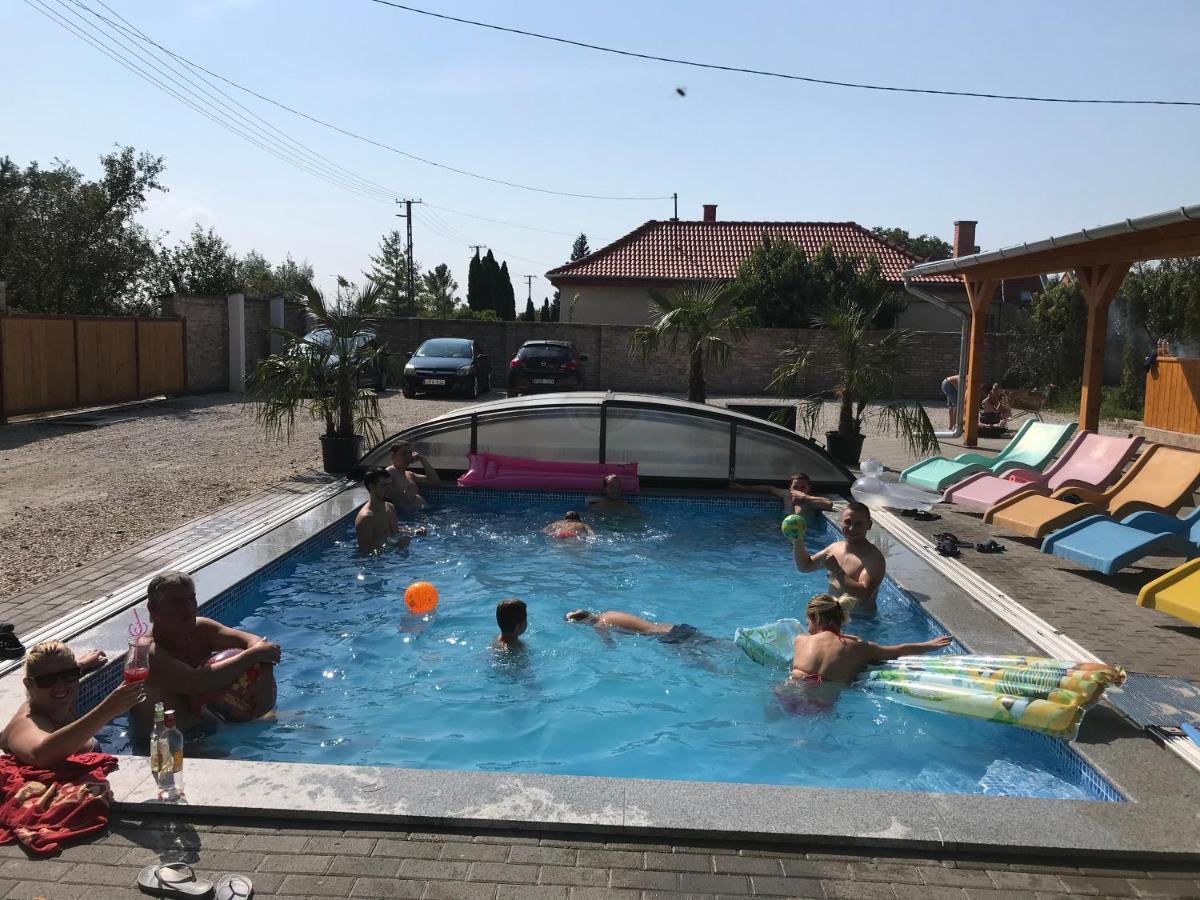 Nice Big House Balatonfenyves Bagian luar foto